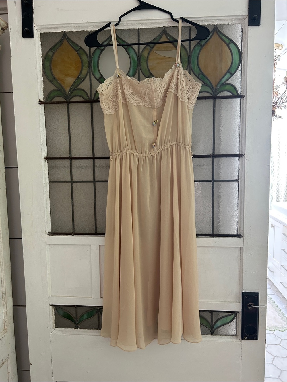 Vintage Beige Lace-Trim Sleeveless Midi Dress - Elegant Summer Style